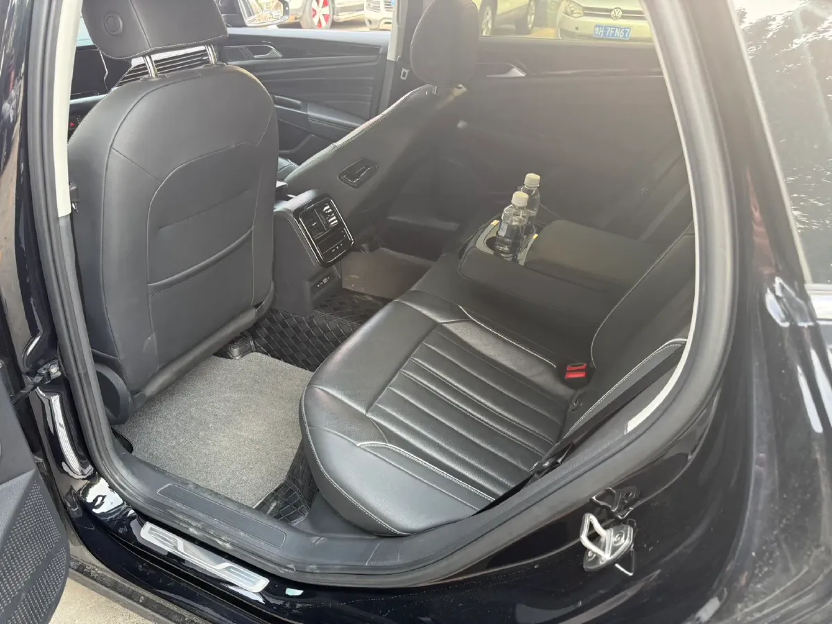 2023 Volkswagen Passat 2.0T 186HP L4 7DCT,autocango,china used car exporter,china ev exporter,chinese used car exporter,chinese used ev exporter