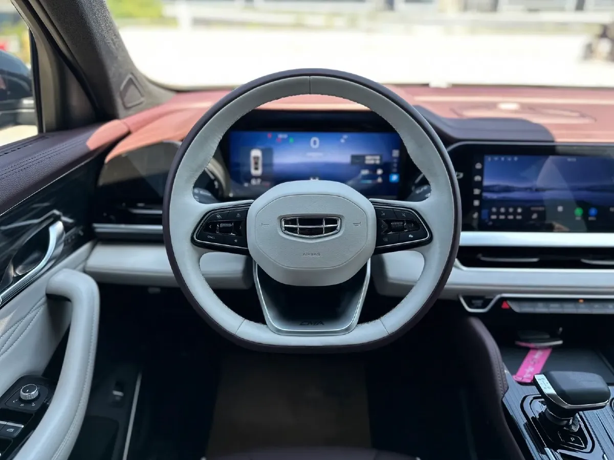 2021 Geely Monjaro 2.0T 218HP L4 7DCT,autocango,china used car exporter,china ev exporter,chinese used car exporter,chinese used ev exporter