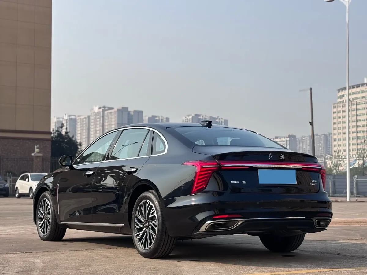 2024 HongQi H5 2.0T 224HP L4 8AT,autocango,china used car exporter,china ev exporter,chinese used car exporter,chinese used ev exporter