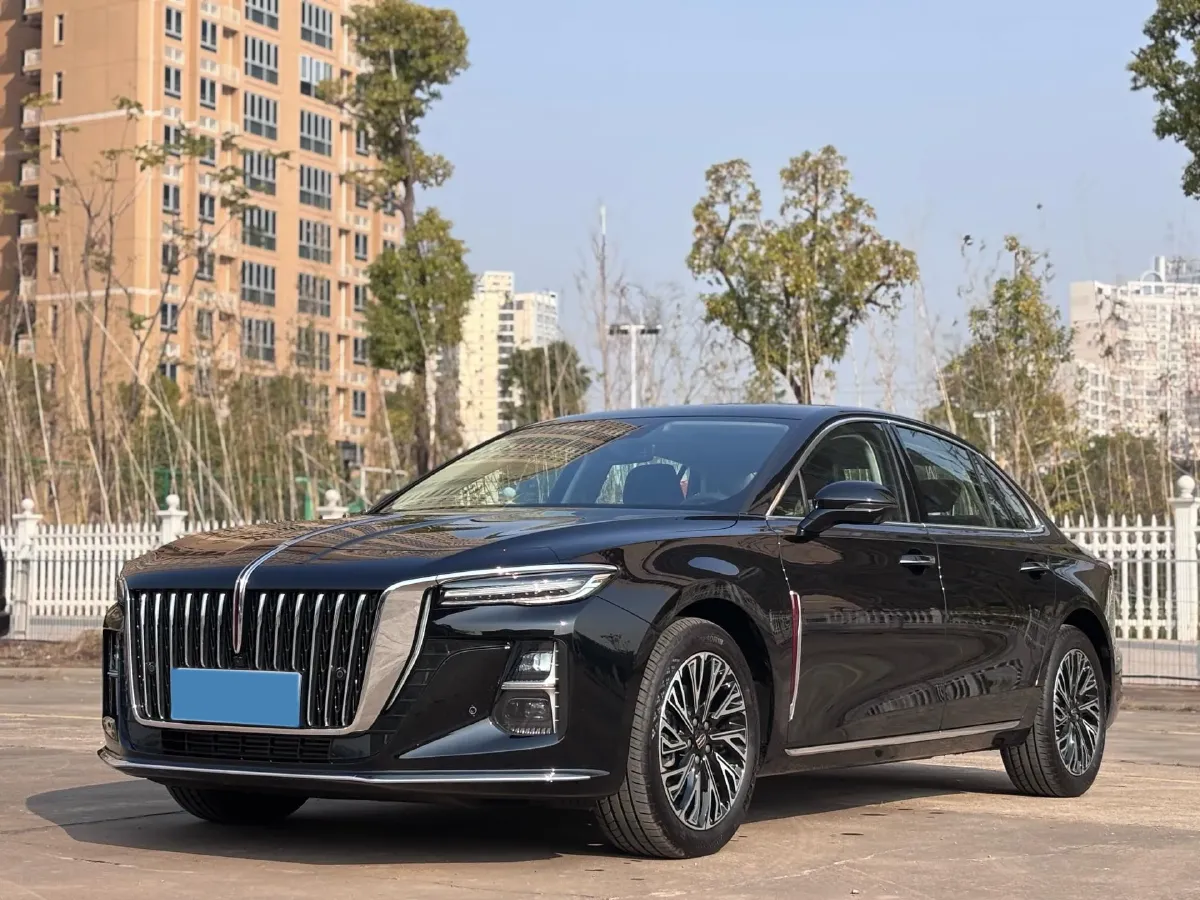 2024 HongQi H5 2.0T 224HP L4 8AT,autocango,china used car exporter,china ev exporter,chinese used car exporter,chinese used ev exporter