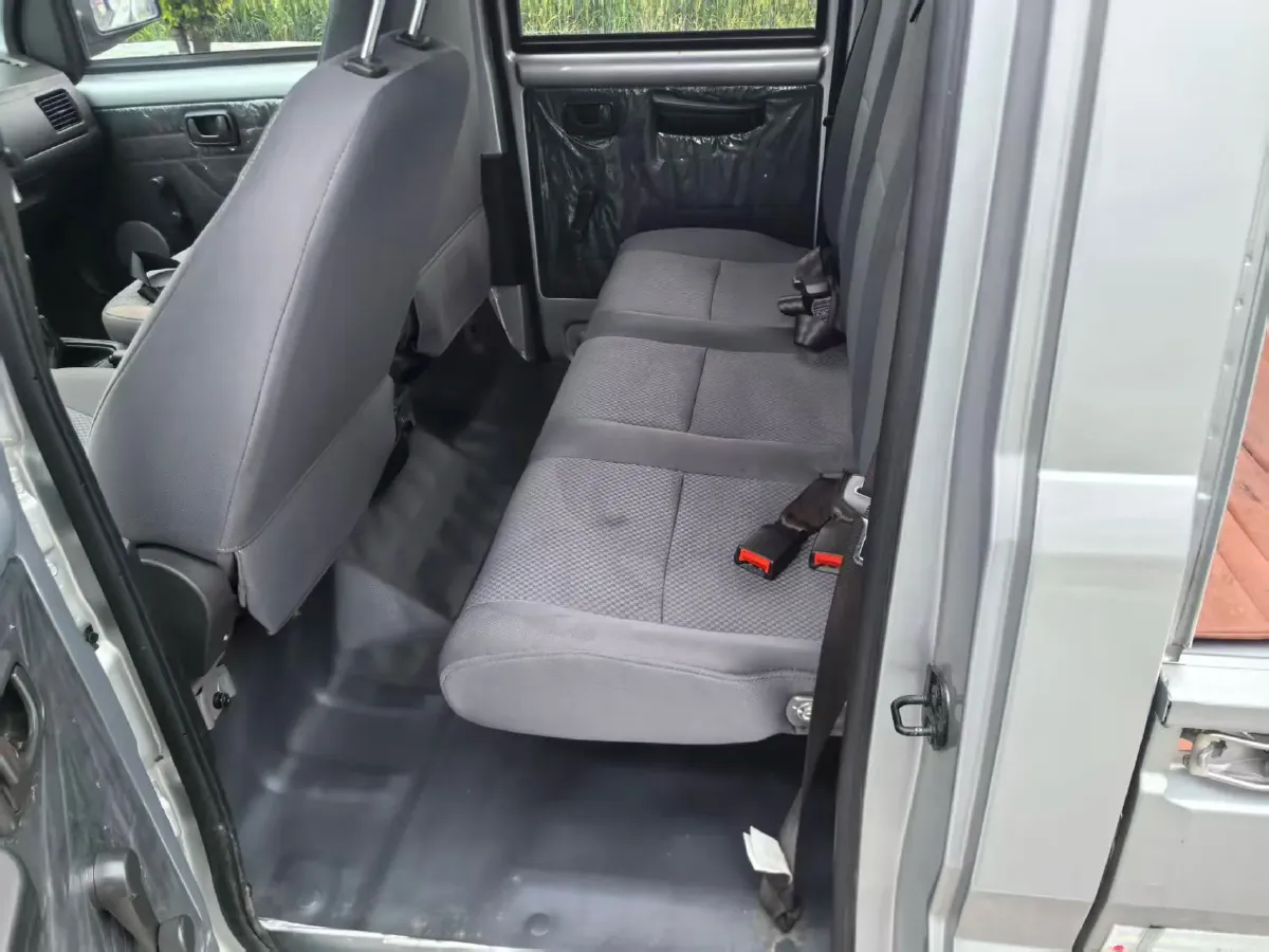 2019 WuLing RongGuang Mini Truck 1.5L 107HP L4 5MT,autocango,china used car exporter,china ev exporter,chinese used car exporter,chinese used ev exporter