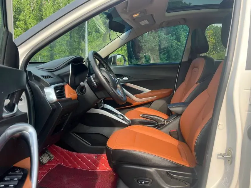 2017 HaiMa S5 Young Edition 1.6L 122HP L4 5MT,autocango,china used car exporter,china ev exporter,chinese used car exporter,chinese used ev exporter