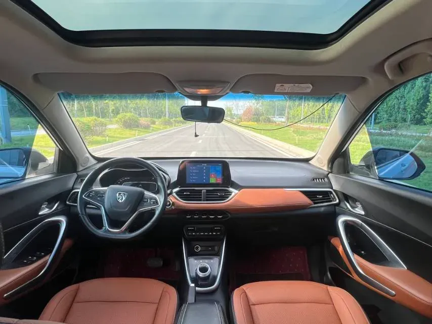 2017 HaiMa S5 Young Edition 1.6L 122HP L4 5MT,autocango,china used car exporter,china ev exporter,chinese used car exporter,chinese used ev exporter