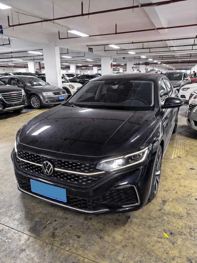 2022 Xpeng P7 BEV 60.2KWH,autocango,china used car exporter,china ev exporter,chinese used car exporter,chinese used ev exporter