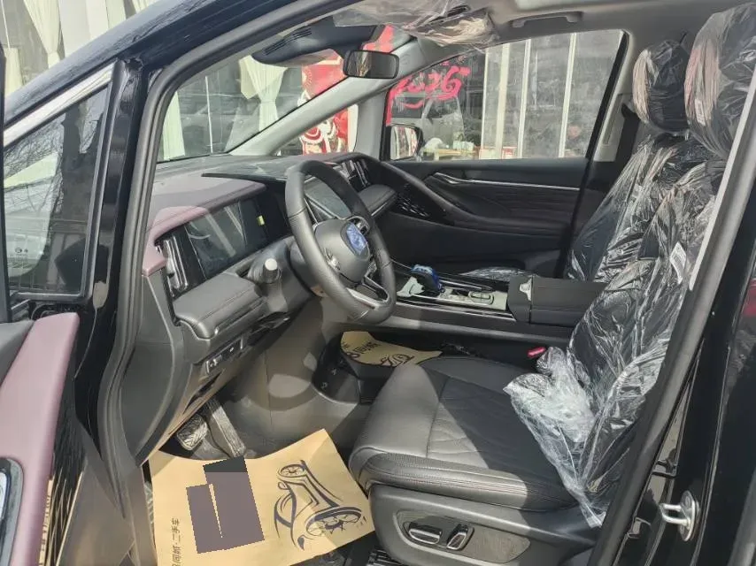 2024 GAC Trumpchi M8 2.0T 252HP L4 8AT,autocango,china used car exporter,china ev exporter,chinese used car exporter,chinese used ev exporter