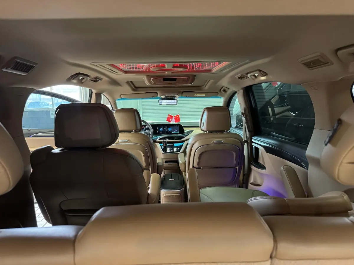 2020 Buick GL8 2.0T 237HP L4 9AT,autocango,china used car exporter,china ev exporter,chinese used car exporter,chinese used ev exporter