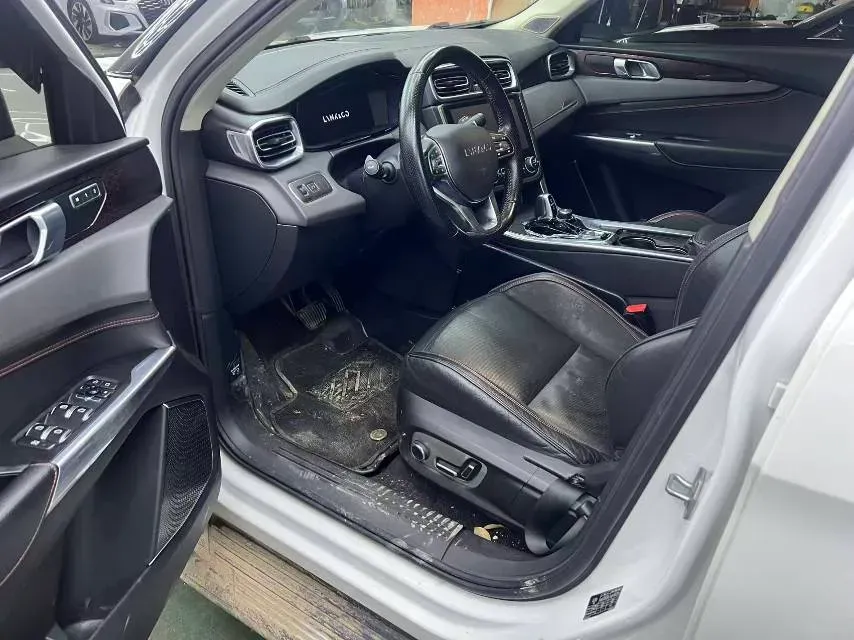 2019 LYNK&CO 01 2.0T 190HP L4 7DCT,autocango,china used car exporter,china ev exporter,chinese used car exporter,chinese used ev exporter