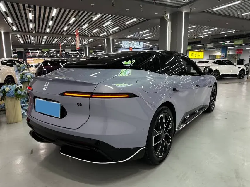 2025 Avatr 06 REEV 156HP REEV,autocango,china used car exporter,china ev exporter,chinese used car exporter,chinese used ev exporter