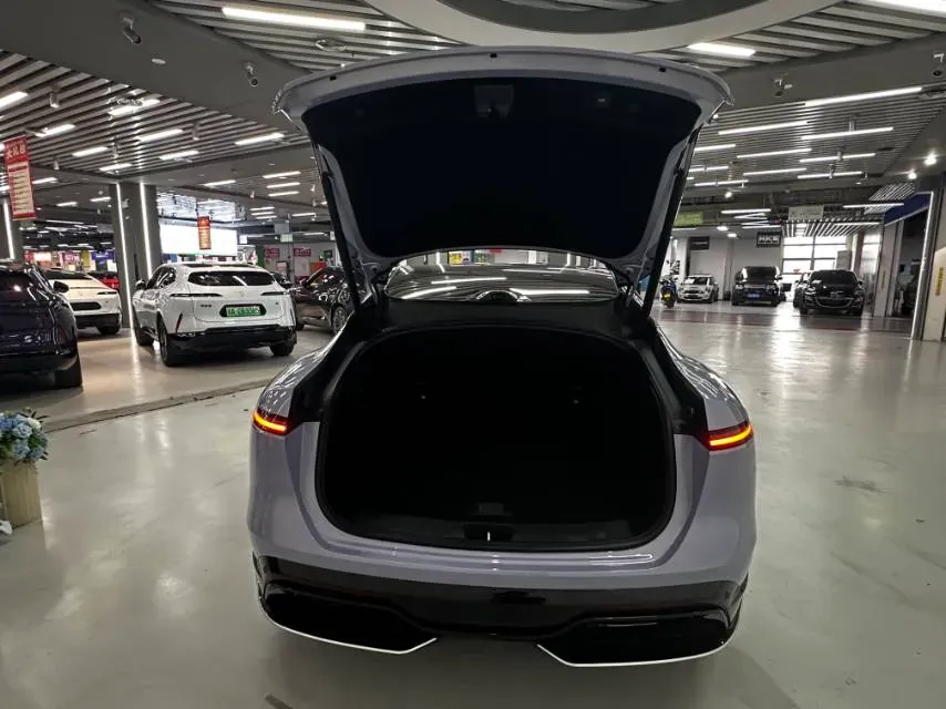 2025 Avatr 06 REEV 156HP REEV,autocango,china used car exporter,china ev exporter,chinese used car exporter,chinese used ev exporter