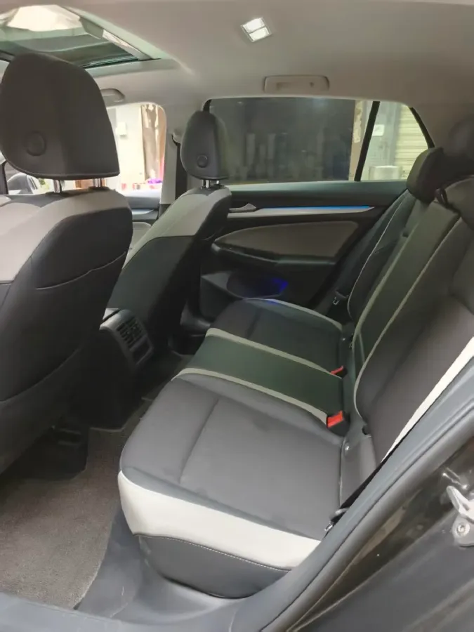 2023 Volkswagen Golf 1.4T 150HP L4 7DCT,autocango,china used car exporter,china ev exporter,chinese used car exporter,chinese used ev exporter