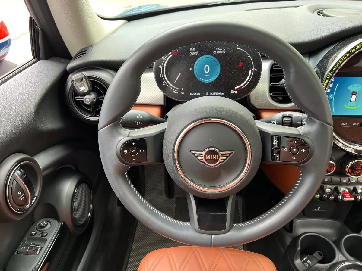 2022 MINI MINI 1.5T 136HP L3 7DCT,autocango,china used car exporter,china ev exporter,chinese used car exporter,chinese used ev exporter