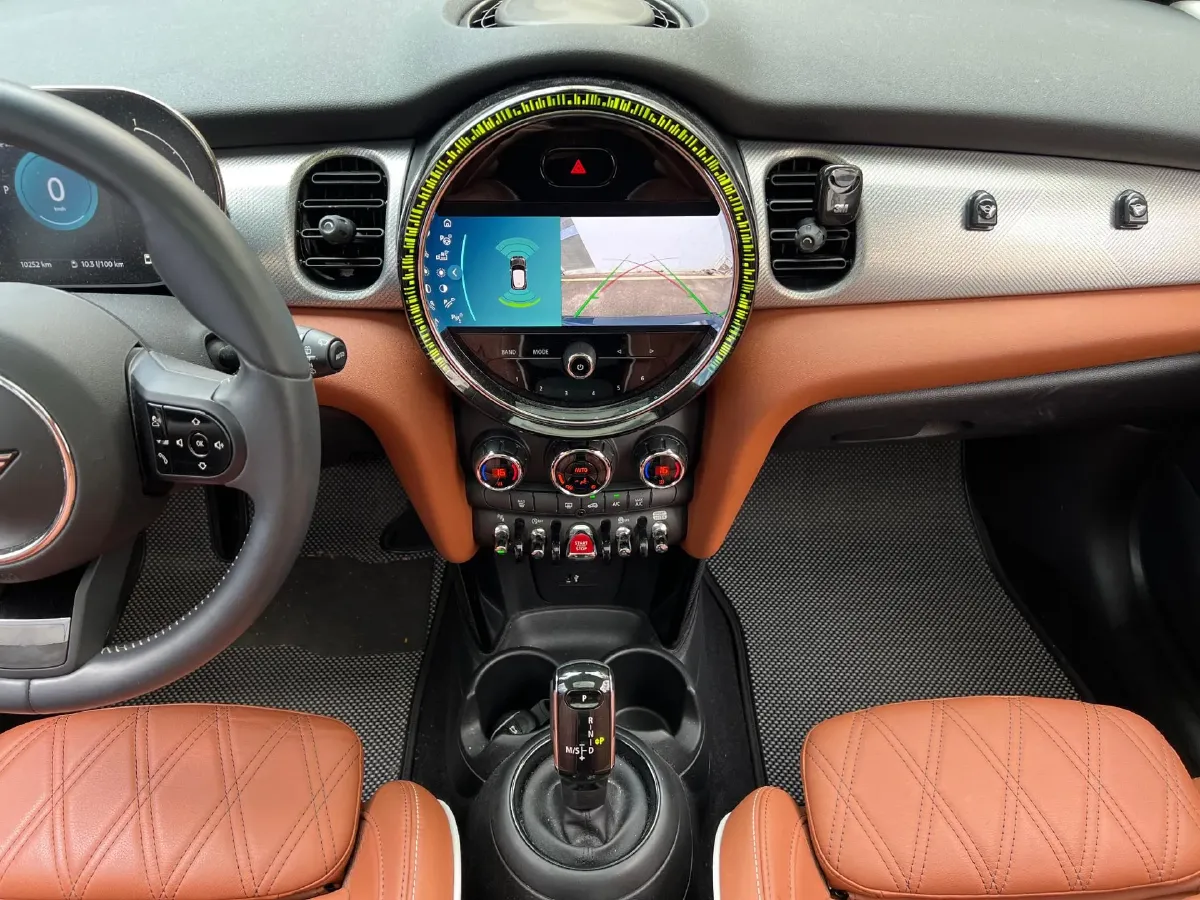 2022 MINI MINI 1.5T 136HP L3 7DCT,autocango,china used car exporter,china ev exporter,chinese used car exporter,chinese used ev exporter