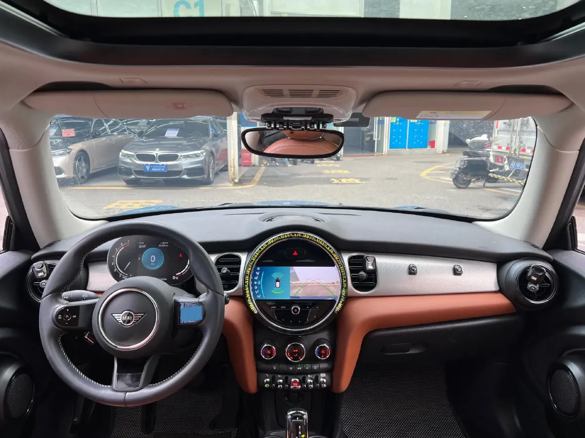 2022 MINI MINI 1.5T 136HP L3 7DCT,autocango,china used car exporter,china ev exporter,chinese used car exporter,chinese used ev exporter