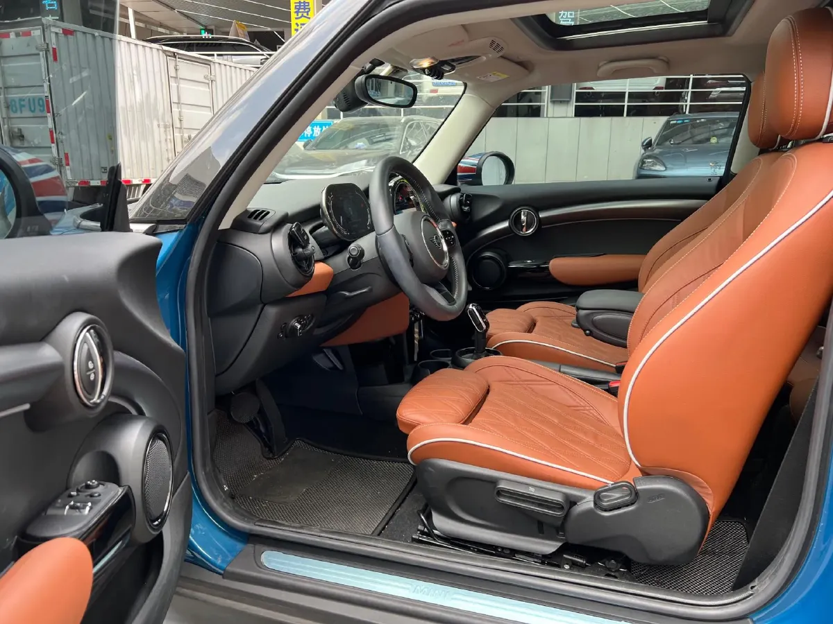 2022 MINI MINI 1.5T 136HP L3 7DCT,autocango,china used car exporter,china ev exporter,chinese used car exporter,chinese used ev exporter