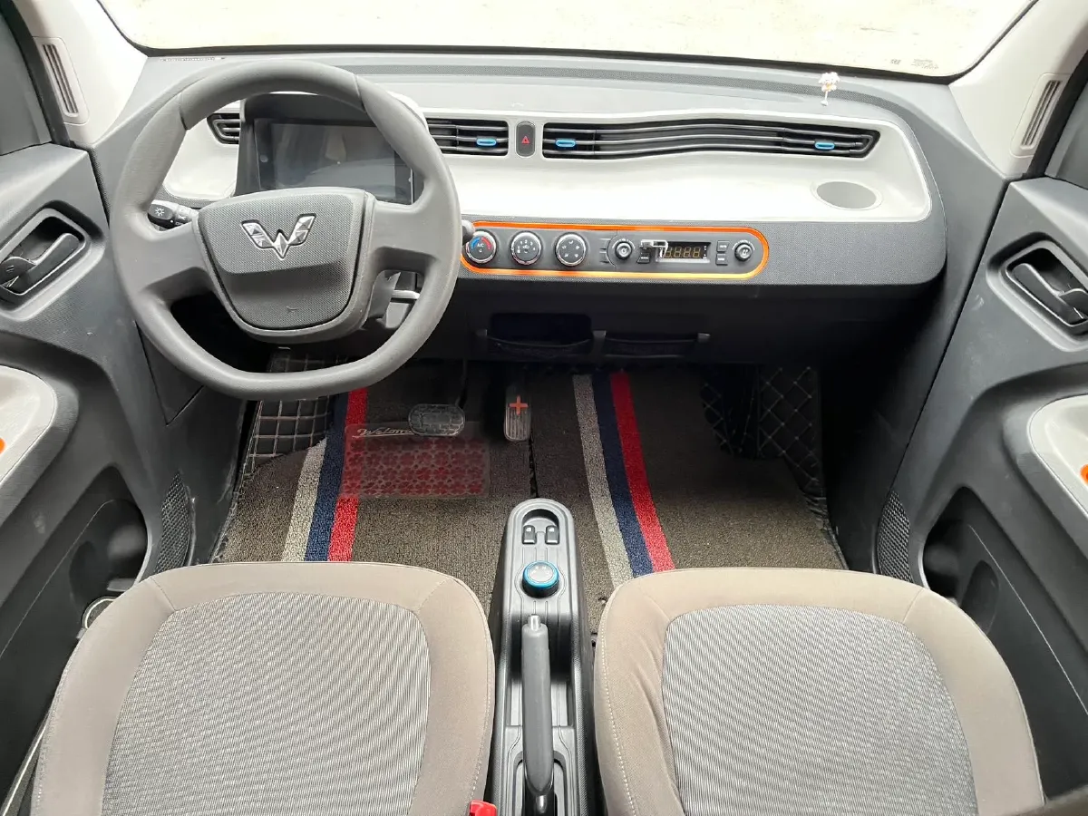 2020 WuLing HongGuang MINI EV BEV 9.3KWH,autocango,china used car exporter,china ev exporter,chinese used car exporter,chinese used ev exporter