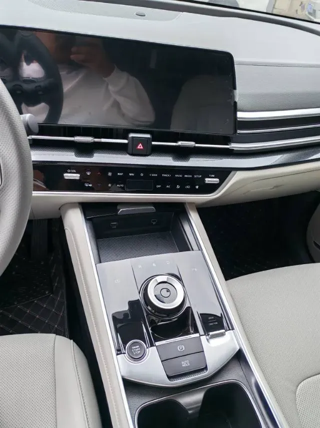 2025 Kia Sportage 1.5T 200HP L4 8AT,autocango,china used car exporter,china ev exporter,chinese used car exporter,chinese used ev exporter