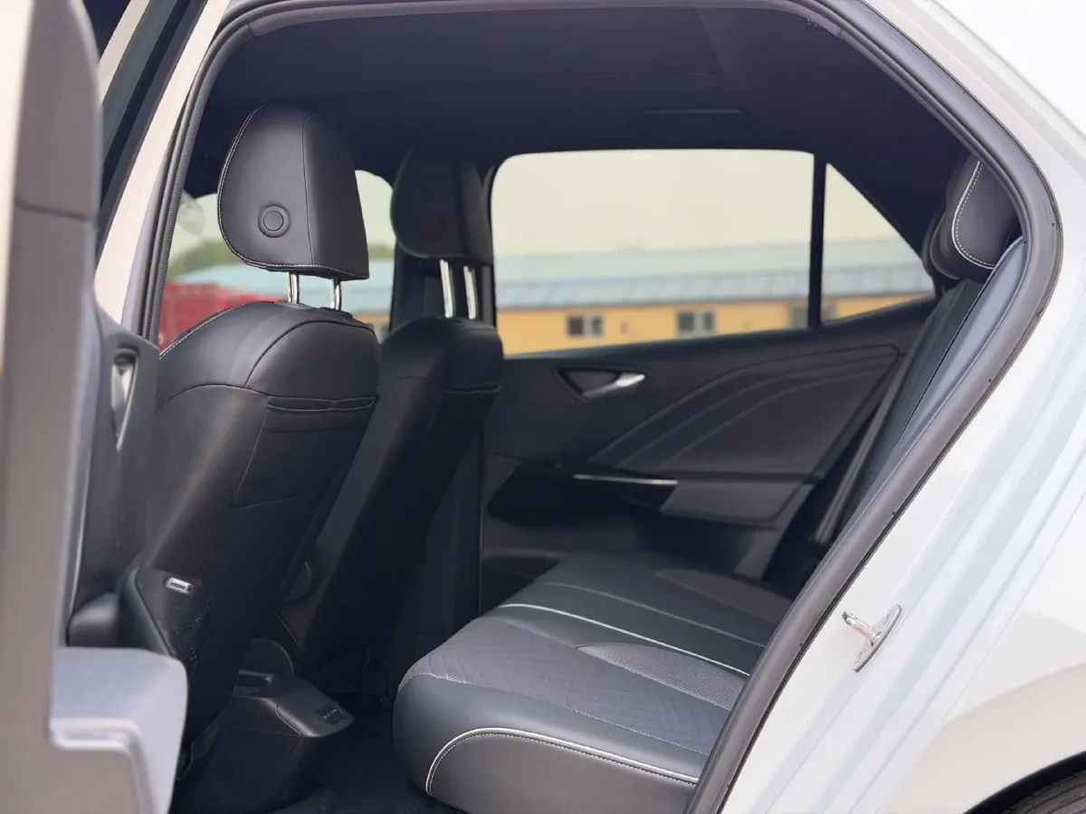 2025 Volkswagen ID.3 BEV 52.8KWH,autocango,china used car exporter,china ev exporter,chinese used car exporter,chinese used ev exporter