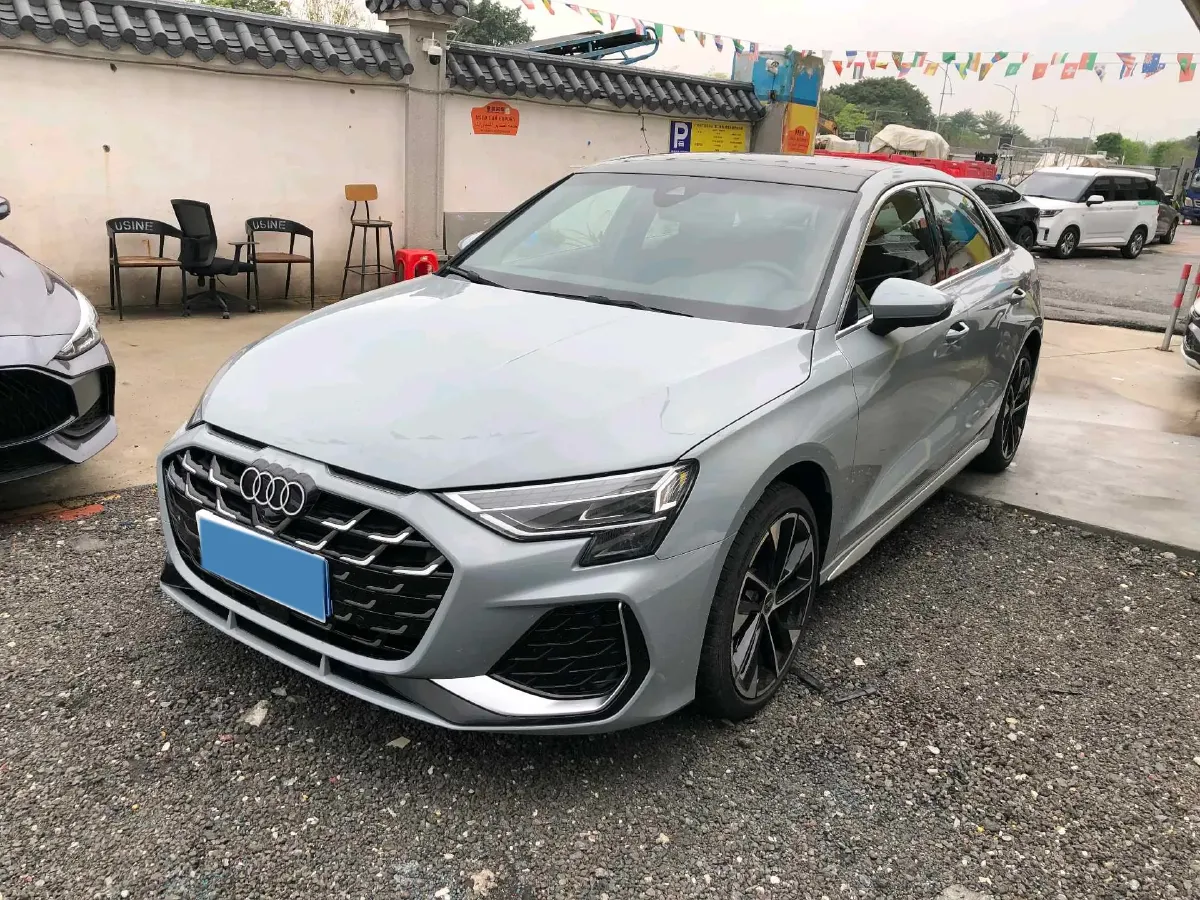2025 Audi A3 1.5T 160HP L4 7DCT,autocango,china used car exporter,china ev exporter,chinese used car exporter,chinese used ev exporter