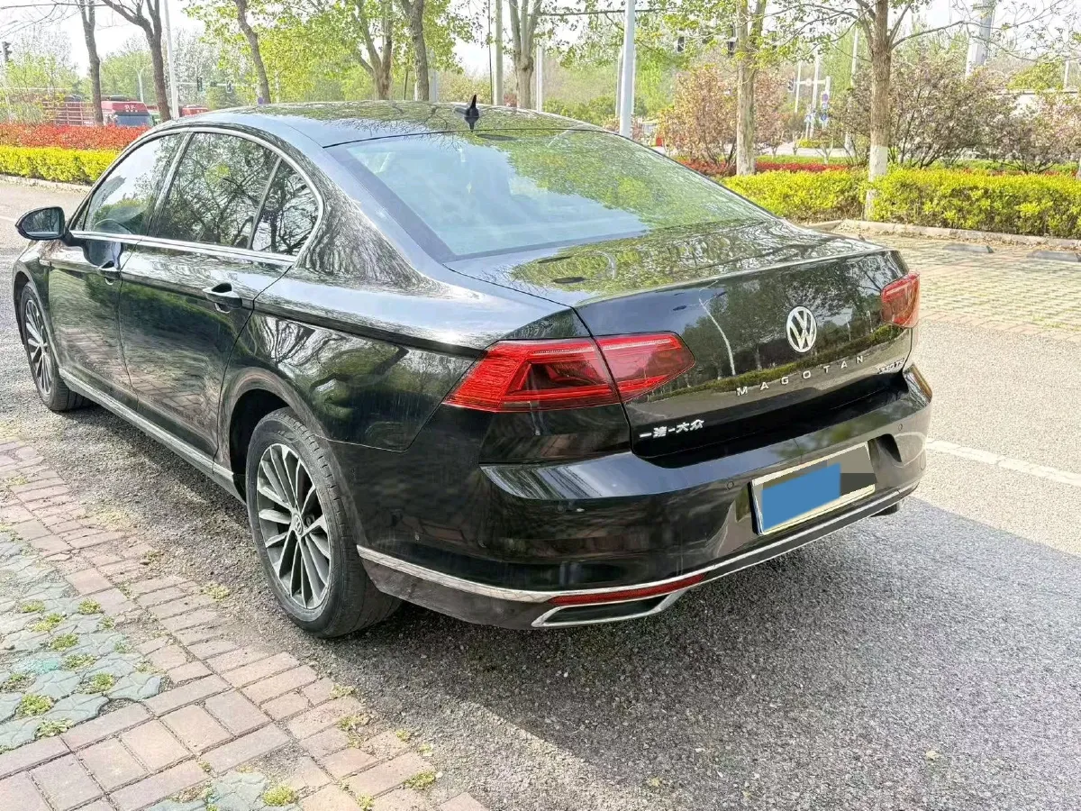 2020 Volkswagen Magotan 2.0T 186HP L4 7DCT,autocango,china used car exporter,china ev exporter,chinese used car exporter,chinese used ev exporter