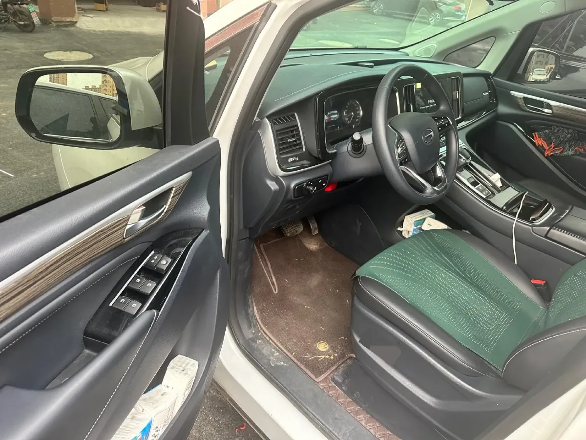 2024 GAC Trumpchi M8 2.0T 252HP L4 8AT,autocango,china used car exporter,china ev exporter,chinese used car exporter,chinese used ev exporter