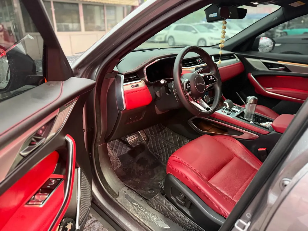 2024 Jaguar F-PACE 2.0T 250HP L4 8AT,autocango,china used car exporter,china ev exporter,chinese used car exporter,chinese used ev exporter