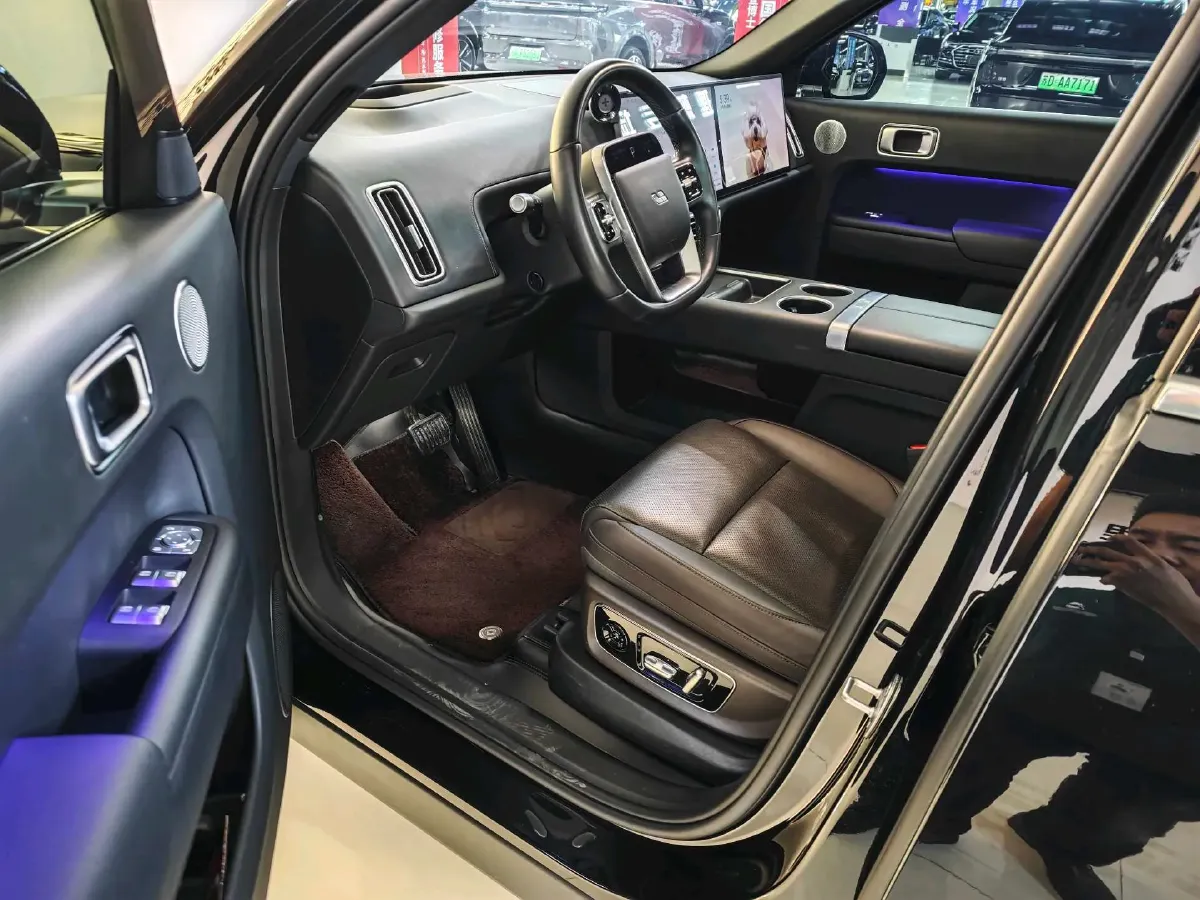 2023 Li L8 Range Extended 154HP REEV 40.9KWH,autocango,china used car exporter,china ev exporter,chinese used car exporter,chinese used ev exporter