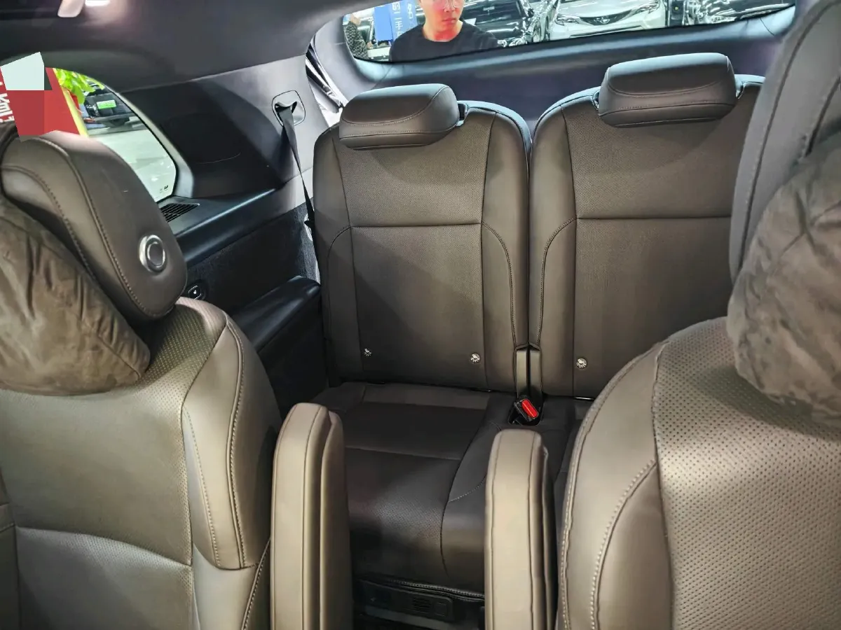 2023 Li L8 Range Extended 154HP REEV 40.9KWH,autocango,china used car exporter,china ev exporter,chinese used car exporter,chinese used ev exporter