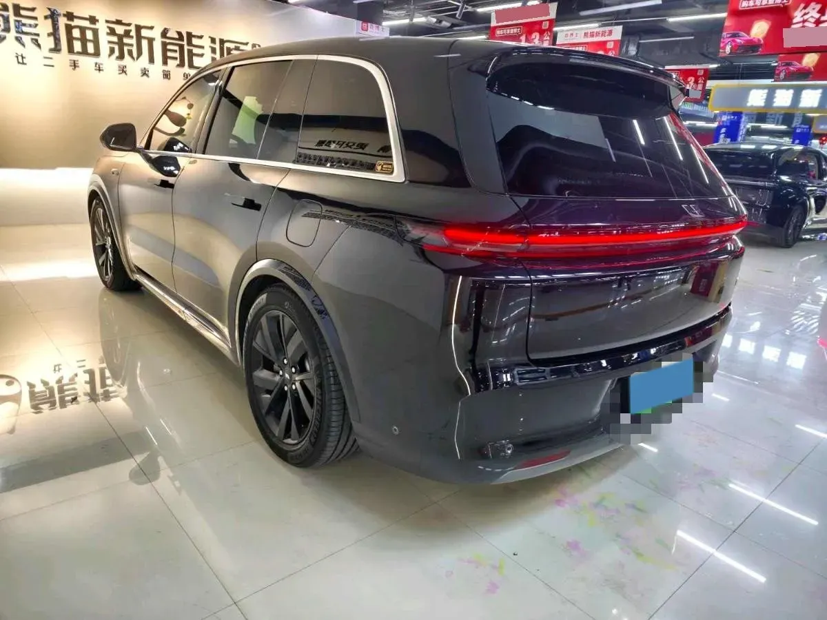 2023 Li L8 Range Extended 154HP REEV 40.9KWH,autocango,china used car exporter,china ev exporter,chinese used car exporter,chinese used ev exporter