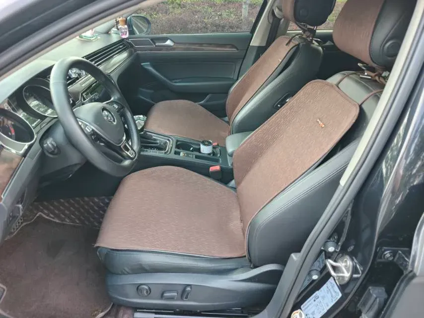 2019 Volkswagen Magotan 2.0T 186HP L4 7DCT,autocango,china used car exporter,china ev exporter,chinese used car exporter,chinese used ev exporter