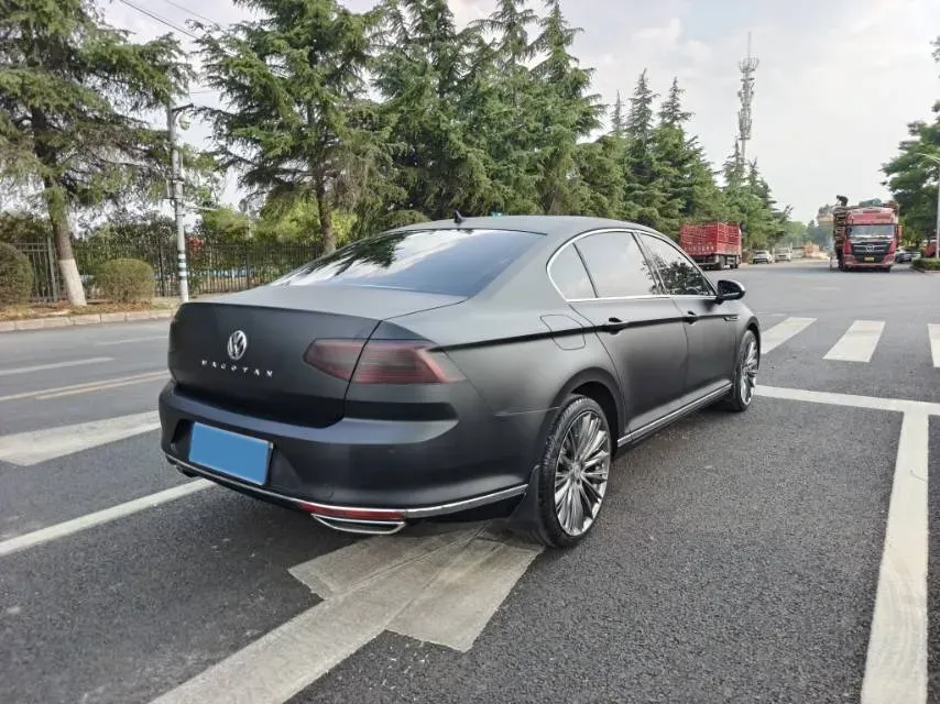 2019 Volkswagen Magotan 2.0T 186HP L4 7DCT,autocango,china used car exporter,china ev exporter,chinese used car exporter,chinese used ev exporter