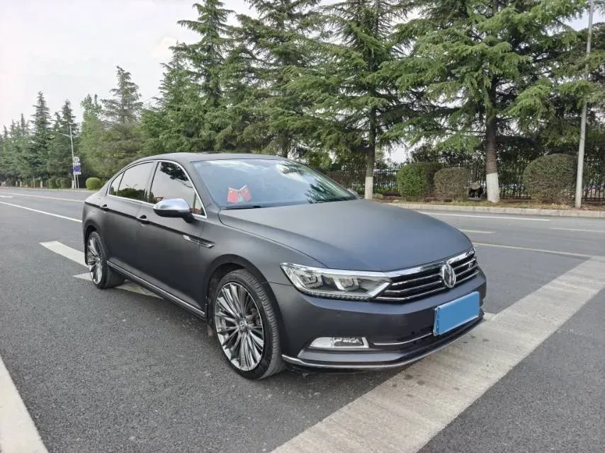 2019 Volkswagen Magotan 2.0T 186HP L4 7DCT,autocango,china used car exporter,china ev exporter,chinese used car exporter,chinese used ev exporter