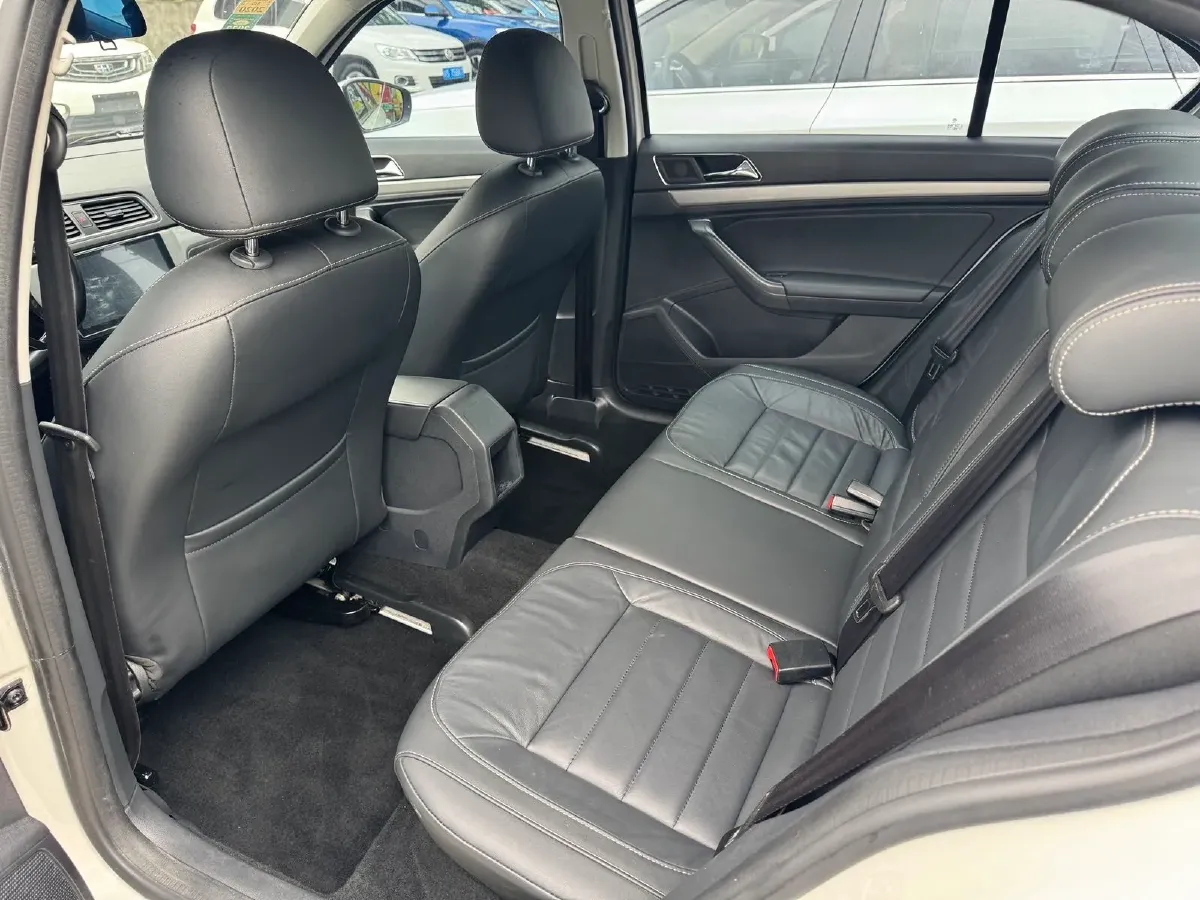 2017 Volkswagen Lavida 1.4T 131HP L4 7DCT,autocango,china used car exporter,china ev exporter,chinese used car exporter,chinese used ev exporter