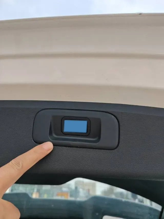 2025 Geely Coolray 1.5T 181HP L4 7DCT,autocango,china used car exporter,china ev exporter,chinese used car exporter,chinese used ev exporter