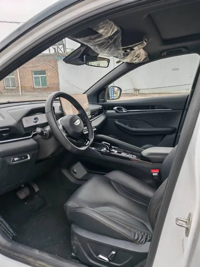 2025 Geely Coolray 1.5T 181HP L4 7DCT,autocango,china used car exporter,china ev exporter,chinese used car exporter,chinese used ev exporter