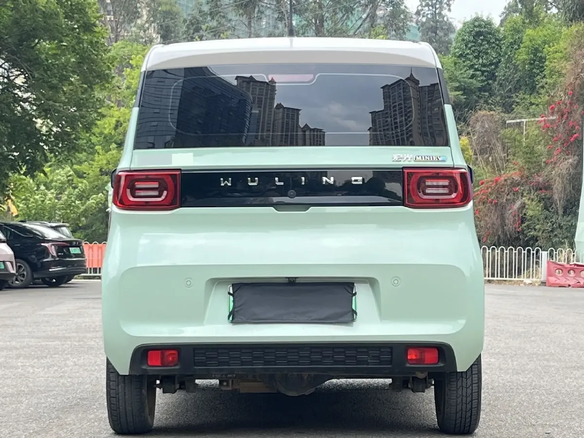 2021 WuLing HongGuang MINI EV BEV 13.8KWH,autocango,china used car exporter,china ev exporter,chinese used car exporter,chinese used ev exporter