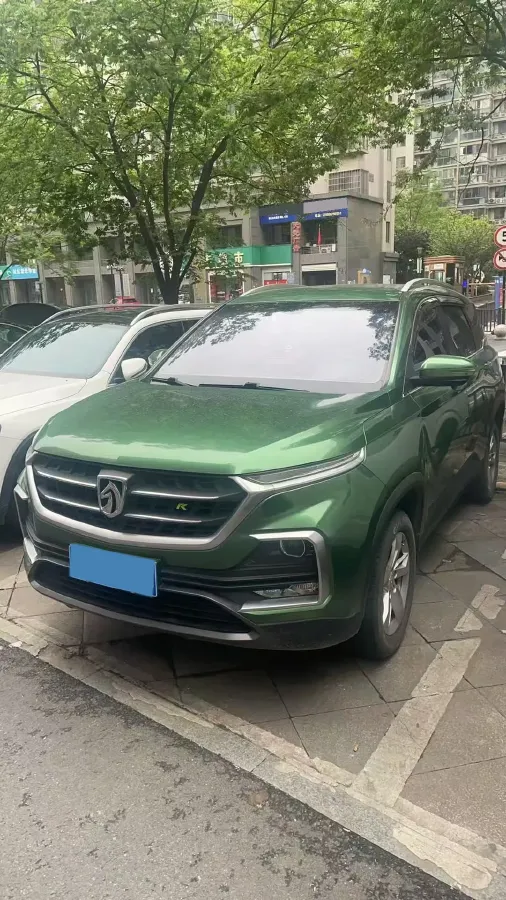 2018 BaoJun 530 1.5T 150HP L4 6MT,autocango,china used car exporter,china ev exporter,chinese used car exporter,chinese used ev exporter