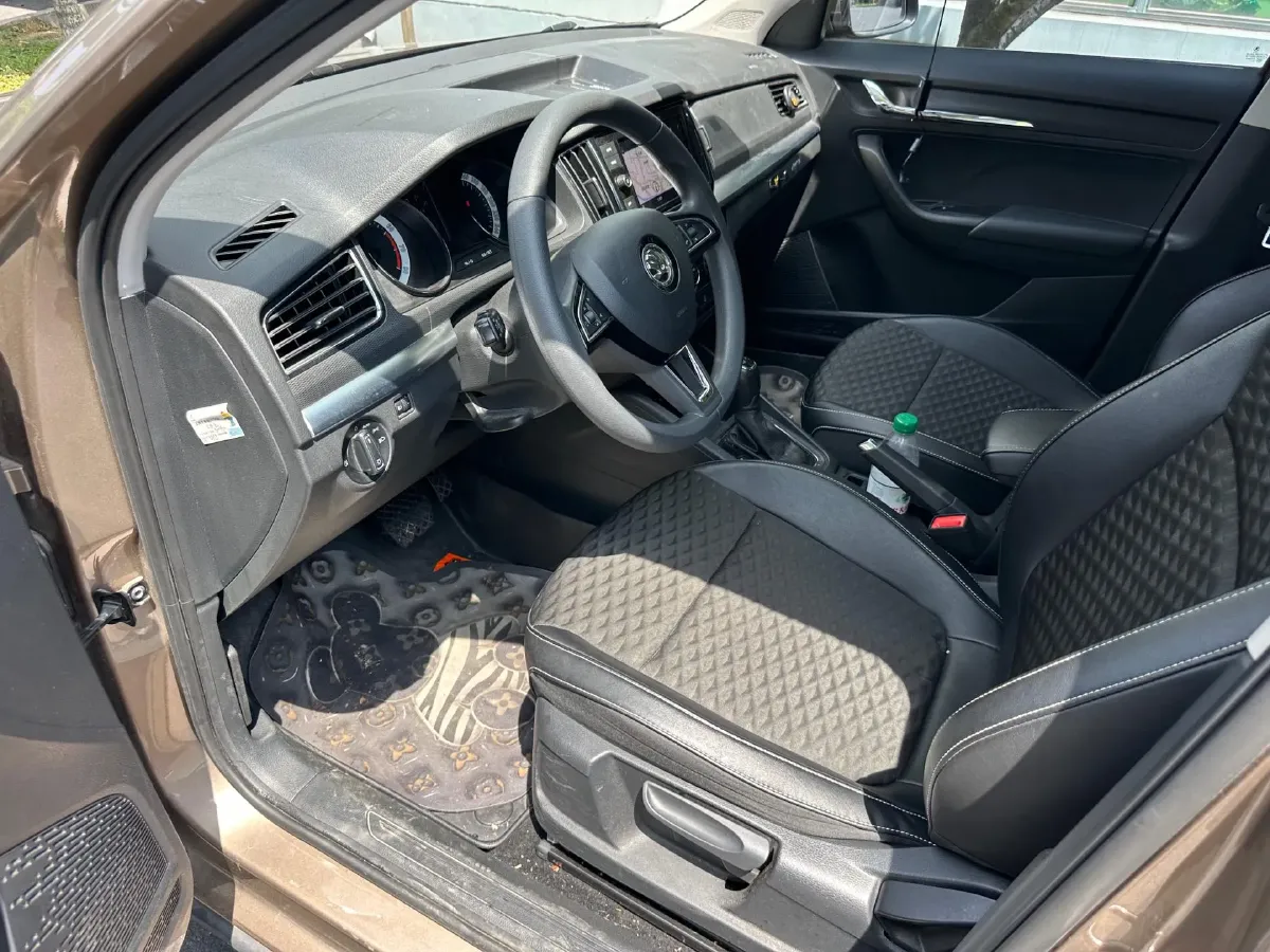 2020 Skoda Kamiq 1.5L 112HP L4 6AT,autocango,china used car exporter,china ev exporter,chinese used car exporter,chinese used ev exporter