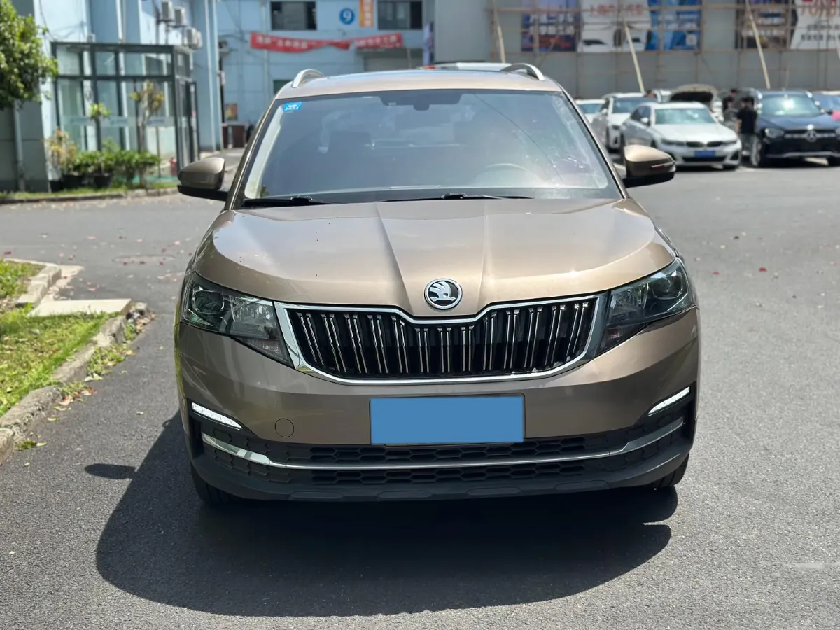 2020 Skoda Kamiq 1.5L 112HP L4 6AT,autocango,china used car exporter,china ev exporter,chinese used car exporter,chinese used ev exporter