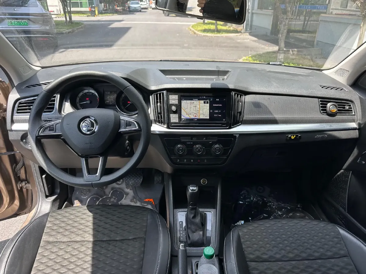 2020 Skoda Kamiq 1.5L 112HP L4 6AT,autocango,china used car exporter,china ev exporter,chinese used car exporter,chinese used ev exporter