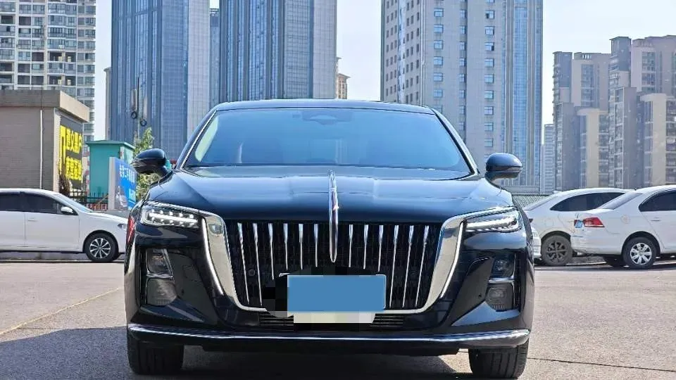 2024 HongQi H5 2.0T 224HP L4 8AT,autocango,china used car exporter,china ev exporter,chinese used car exporter,chinese used ev exporter