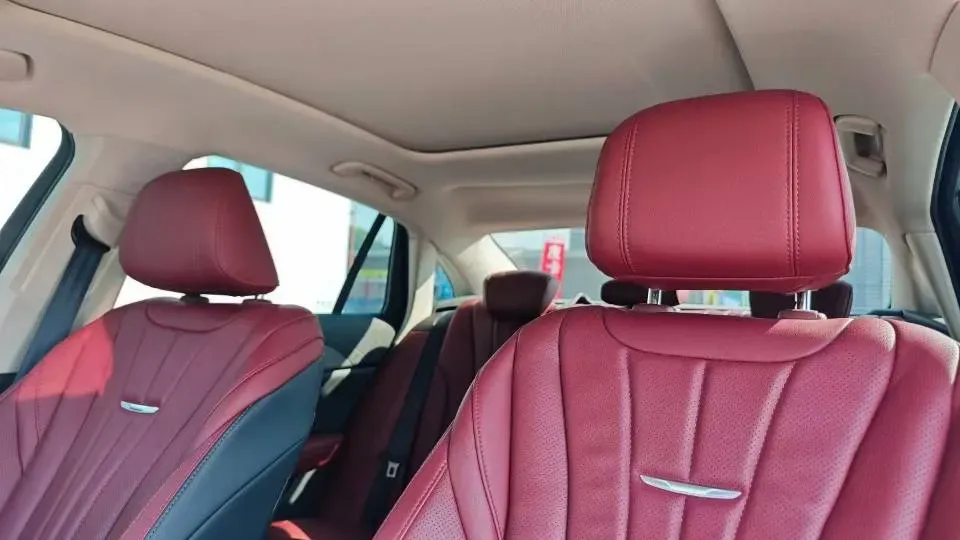 2024 HongQi H5 2.0T 224HP L4 8AT,autocango,china used car exporter,china ev exporter,chinese used car exporter,chinese used ev exporter