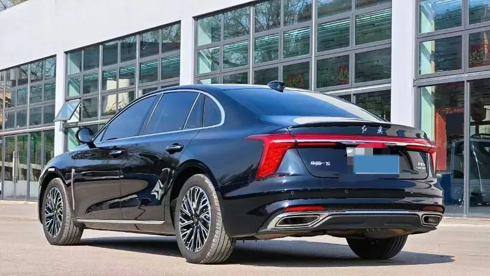 2024 HongQi H5 2.0T 224HP L4 8AT,autocango,china used car exporter,china ev exporter,chinese used car exporter,chinese used ev exporter