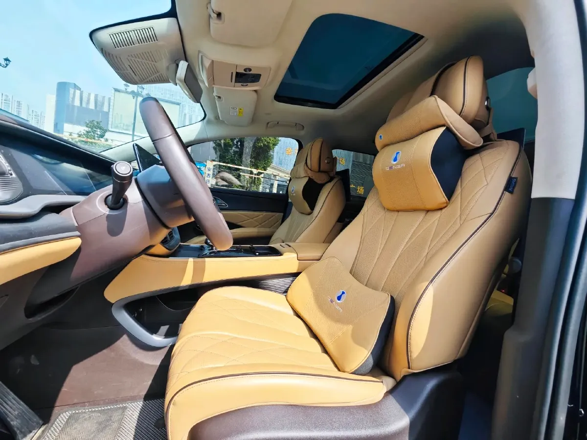 2024 Denza D9 1.5T 139HP L4 E-CVT PHEV 40KWH,autocango,china used car exporter,china ev exporter,chinese used car exporter,chinese used ev exporter