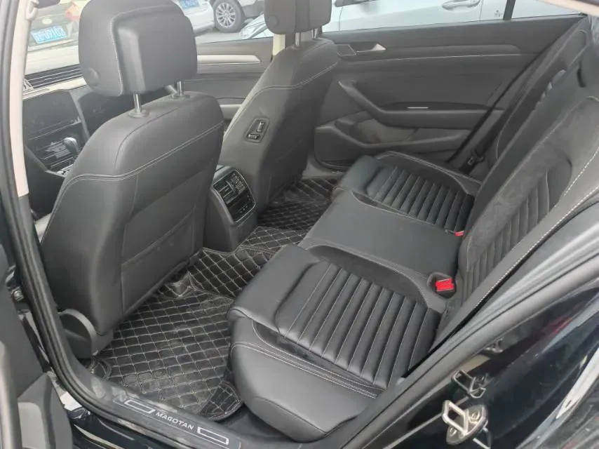 2020 Volkswagen Magotan 2.0T 186HP L4 7DCT,autocango,china used car exporter,china ev exporter,chinese used car exporter,chinese used ev exporter