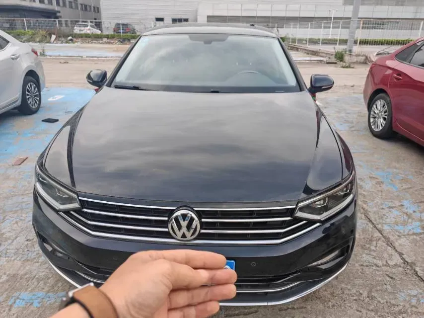 2020 Volkswagen Magotan 2.0T 186HP L4 7DCT,autocango,china used car exporter,china ev exporter,chinese used car exporter,chinese used ev exporter
