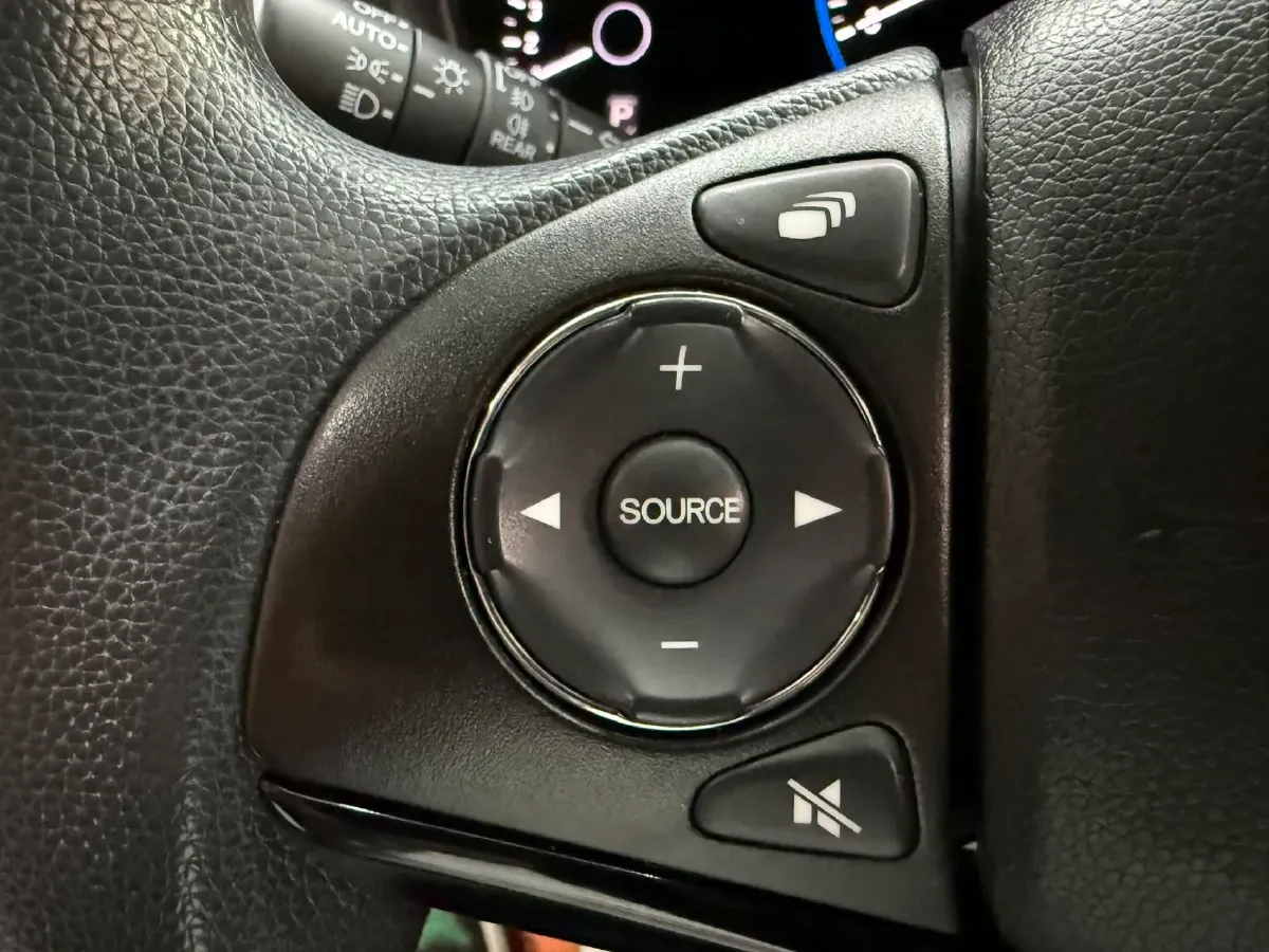 2022 Honda Vezel 1.5L 131HP L4 CVT,autocango,china used car exporter,china ev exporter,chinese used car exporter,chinese used ev exporter