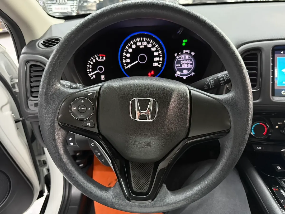 2022 Honda Vezel 1.5L 131HP L4 CVT,autocango,china used car exporter,china ev exporter,chinese used car exporter,chinese used ev exporter