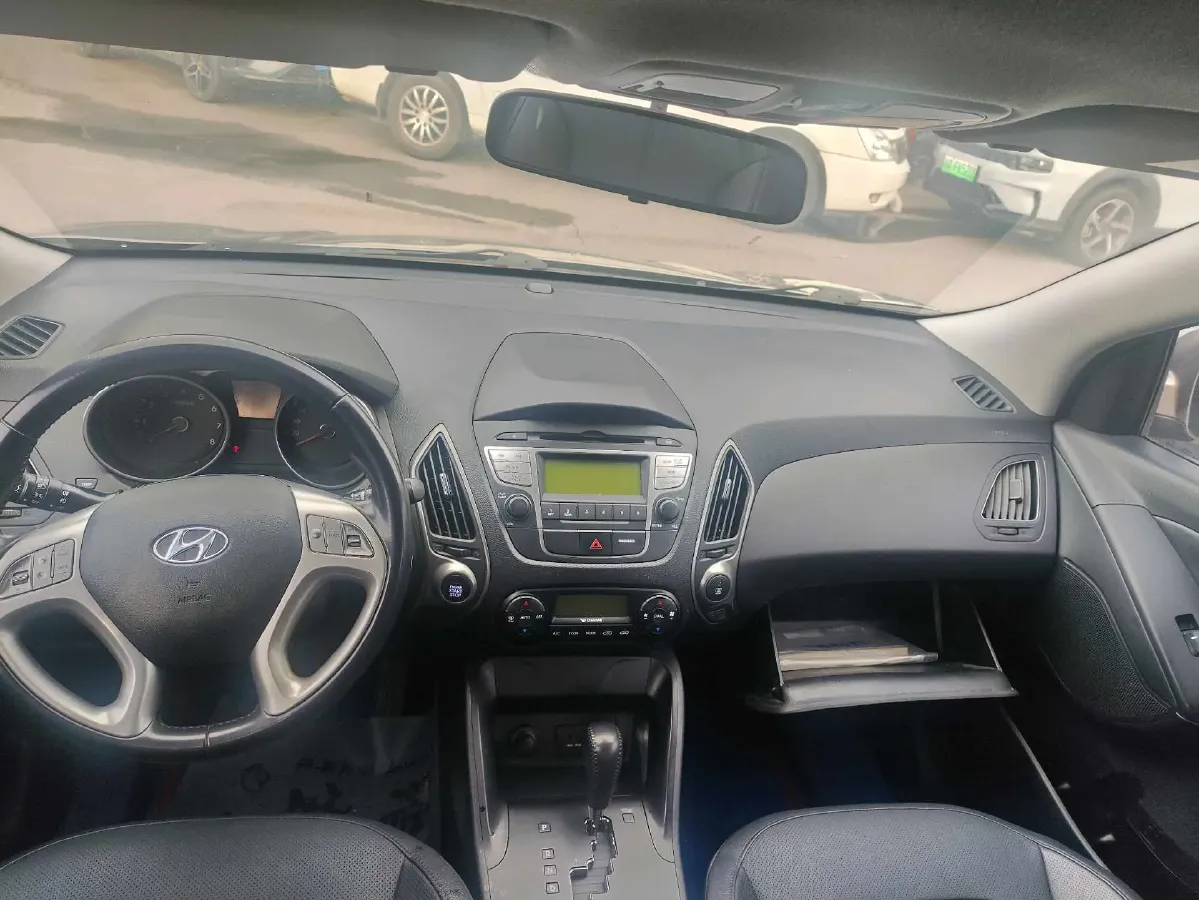 2018 Hyundai ix35 2.0L 160HP L4 6AT,autocango,china used car exporter,china ev exporter,chinese used car exporter,chinese used ev exporter
