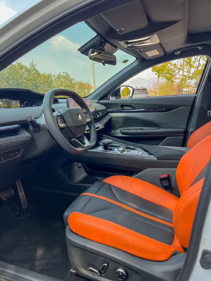 2024 ChangAn UNI-V 1.5T 188HP L4 7DCT,autocango,china used car exporter,china ev exporter,chinese used car exporter,chinese used ev exporter