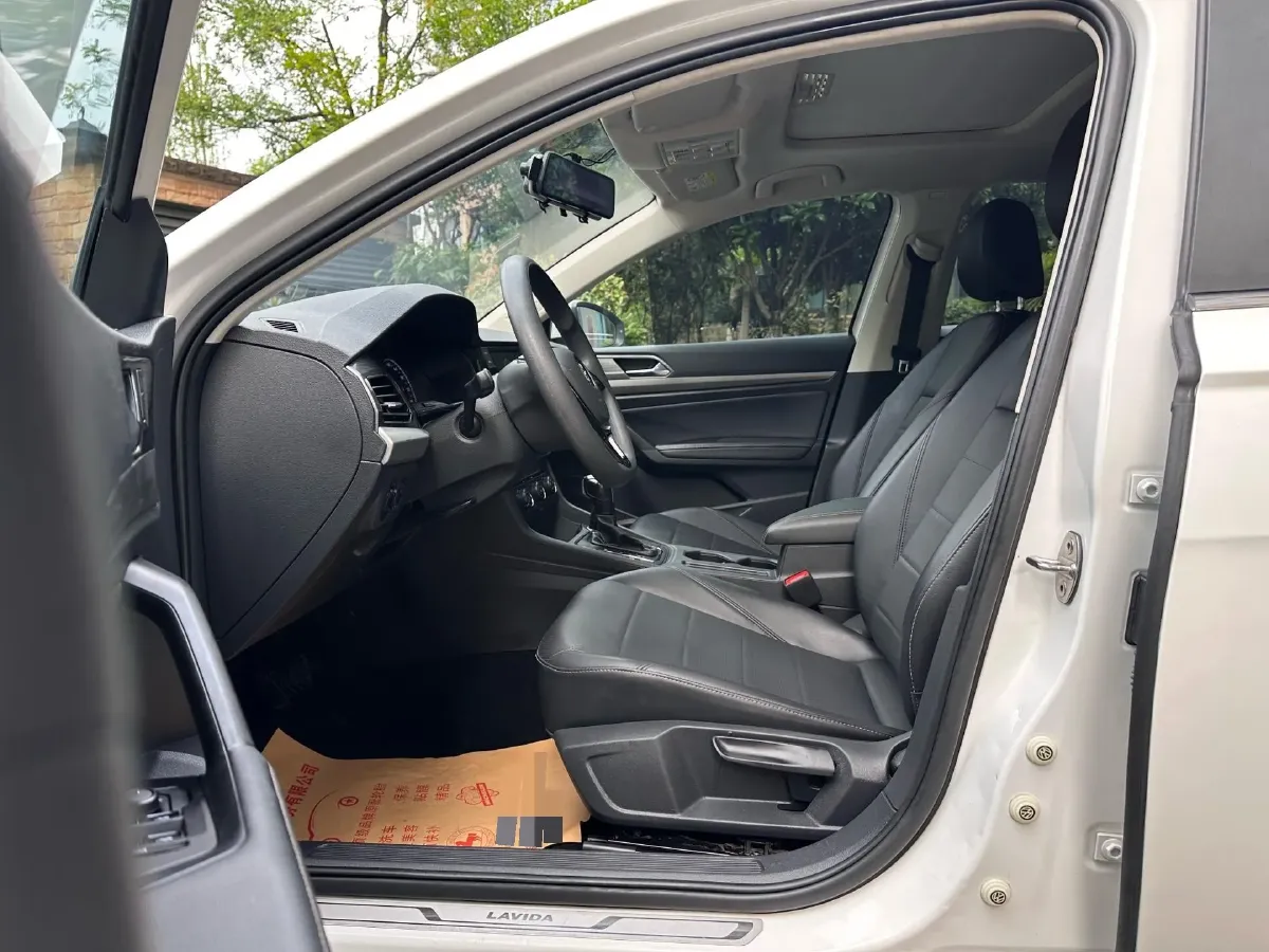 2019 Volkswagen Lavida 1.2T 116HP L4 7DCT,autocango,china used car exporter,china ev exporter,chinese used car exporter,chinese used ev exporter